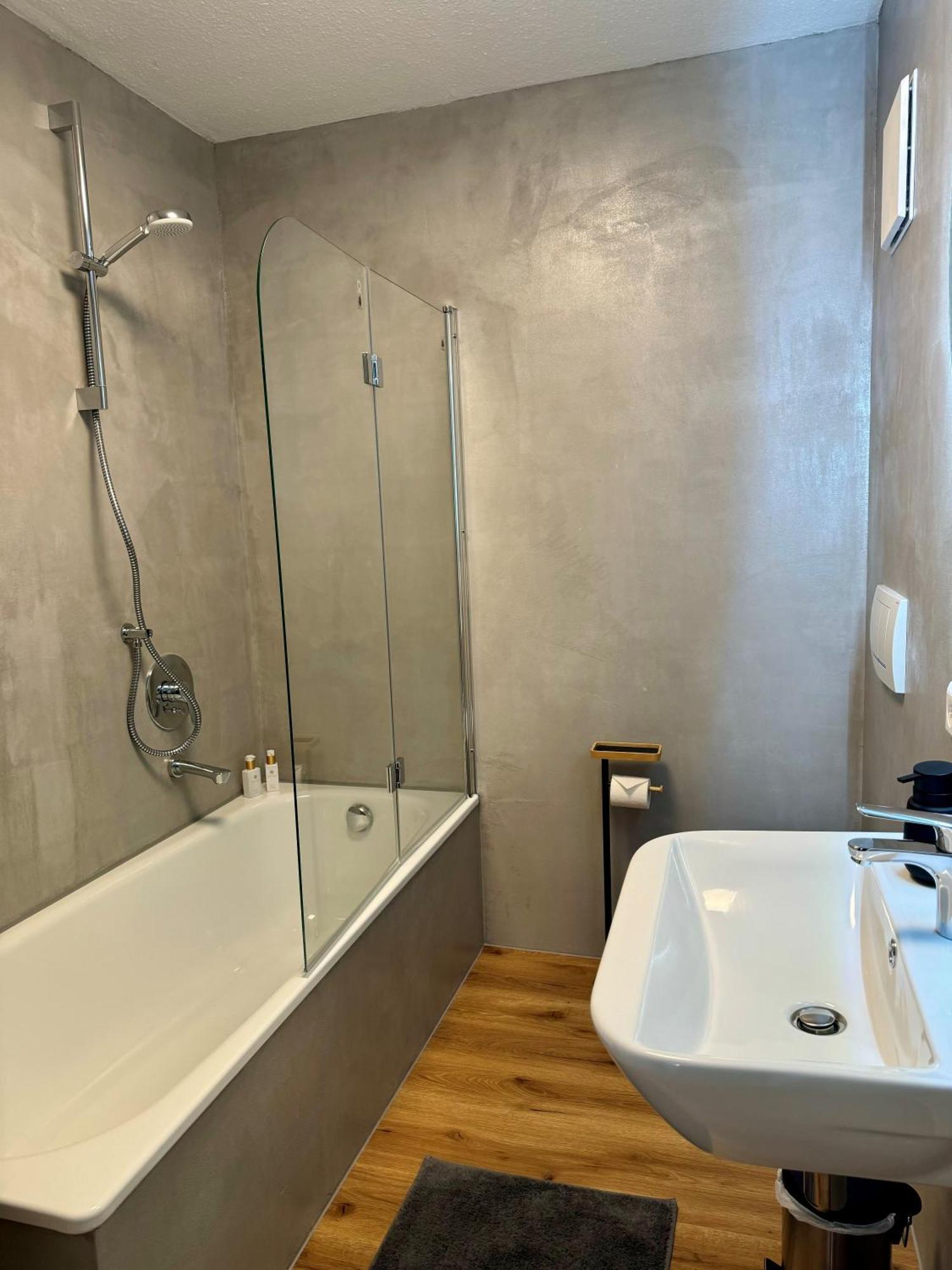 פפולנדורף Traumhafte Wohnung Am Stadtbrunnen Der Altstadt מראה חיצוני תמונה